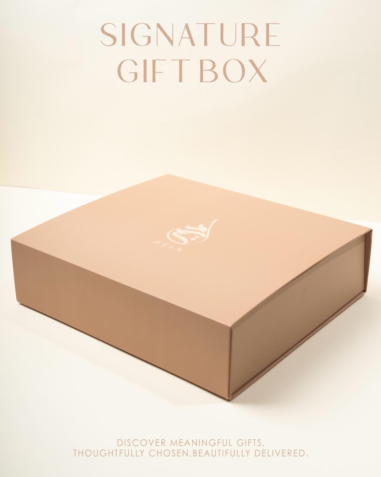 SIGNATURE GIFT BOX